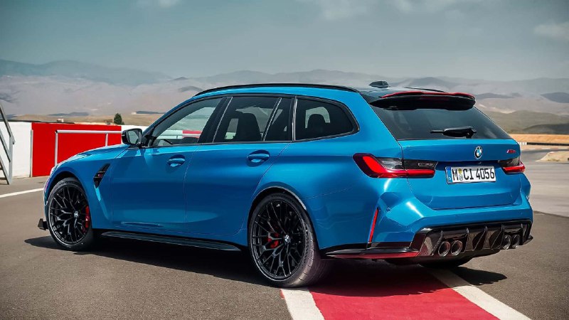 BMW выпустила свой новый универсал — M3 CS Touring. BMW выпустила свой новый универсал — M3 CS Touring.