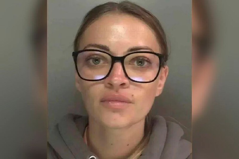 Зависимая от TikTok тяночка украла на работе $500 тысяч и потратила их на донаты блогерам Зависимая от TikTok тяночка украла на работе $500 тысяч и потратила их на донаты блогерам