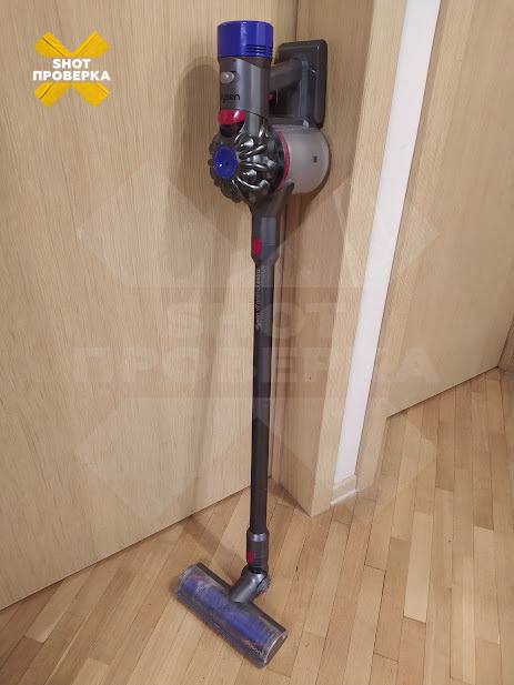 Пылесосы Dyson в России массово превращаются в кирпич из-за аккумуляторов — SHOT. Пылесосы Dyson в России массово превращаются в кирпич из-за аккумуляторов — SHOT.