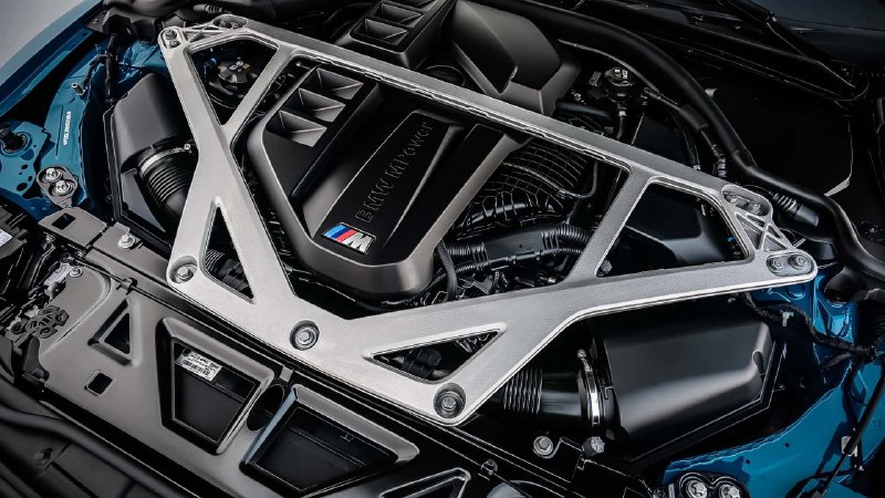 BMW выпустила свой новый универсал — M3 CS Touring. BMW выпустила свой новый универсал — M3 CS Touring.