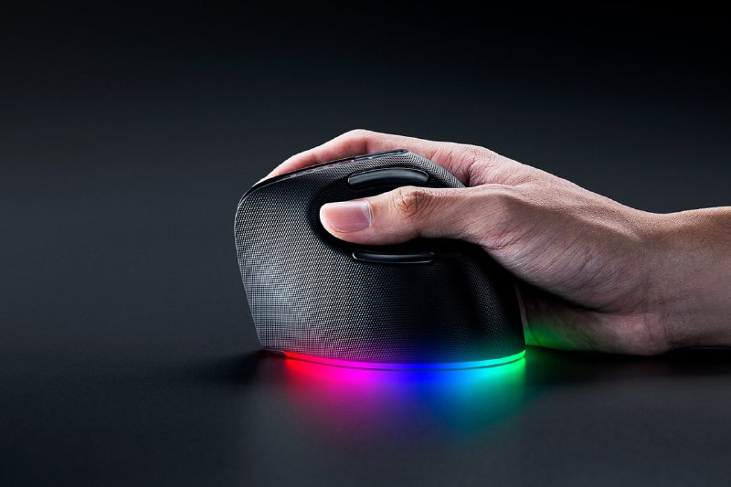 Razer выпустили геймерскую мышь с ВЕРТИКАЛЬНЫМ хватом — Pro Click V2 Vertical спасёт ваши кисти от туннельного синдрома и других болячек. Razer выпустили геймерскую мышь с ВЕРТИКАЛЬНЫМ хватом — Pro Click V2 Vertical спасёт ваши кисти от туннельного синдрома и других болячек.
