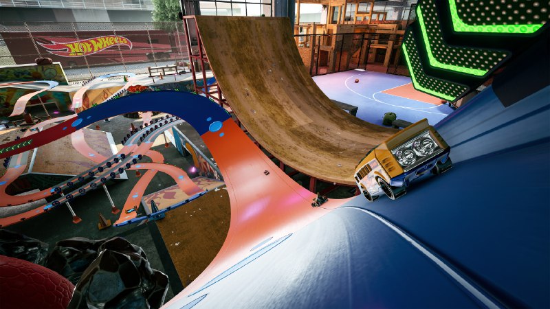 ⚡️В EGS раздают Hot Wheels Unleashed — это бодрые кооперативные гонки с горой разных машин и трасс. В игре нужно коллекционировать болиды, разбивать их вдребезги, строить трассы и гонять с корешами в разных режимах. У игры отличные отзывы, а цена без раздачи — 3000 рублей. Забрать можно с иностранного аккаунта — здесь.@exploitex ⚡️В EGS раздают Hot Wheels Unleashed — это бодрые кооперативные гонки с горой разных машин и трасс. В игре нужно коллекционировать болиды, разбивать их вдребезги, строить трассы и гонять с корешами в разных режимах. У игры отличные отзывы, а цена без раздачи — 3000 рублей. Забрать можно с иностранного аккаунта — здесь.@exploitex