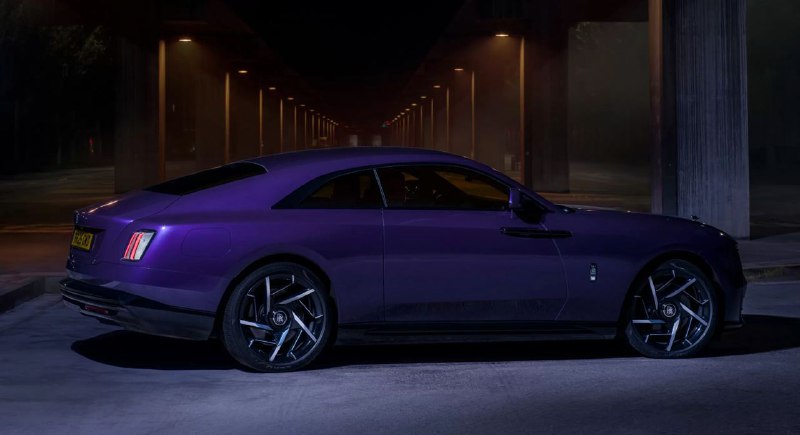Так выглядит самый мощный Rolls-Royce в истории. Компания показала электрокар Black Badge Spectre. Так выглядит самый мощный Rolls-Royce в истории. Компания показала электрокар Black Badge Spectre.