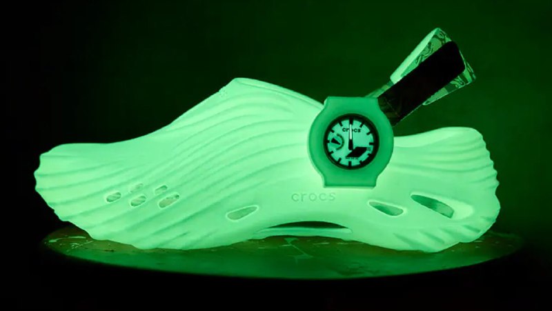 Crocs и Casio сделали дикий коллаб — сабо со встроенными G-SHOCK. Crocs и Casio сделали дикий коллаб — сабо со встроенными G-SHOCK.