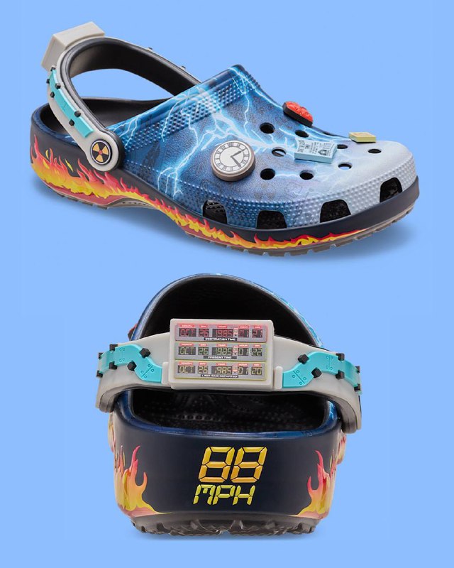 Делориан из «НАЗАД В БУДУЩЕЕ» теперь и на Crocs — 21 октября выходят клоги по легендарной трилогии. Цена — 6300 рублей. Делориан из «НАЗАД В БУДУЩЕЕ» теперь и на Crocs — 21 октября выходят клоги по легендарной трилогии. Цена — 6300 рублей.