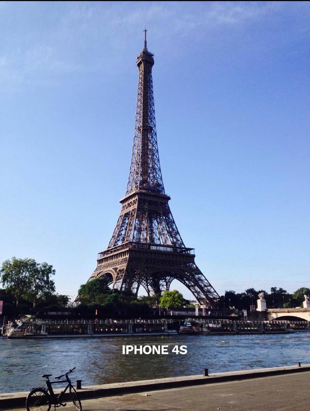 Фотограф сравнил камеру iPhone 17 Pro и… iPhone 4S, который вышел в 2011 году. Фотограф сравнил камеру iPhone 17 Pro и… iPhone 4S, который вышел в 2011 году.