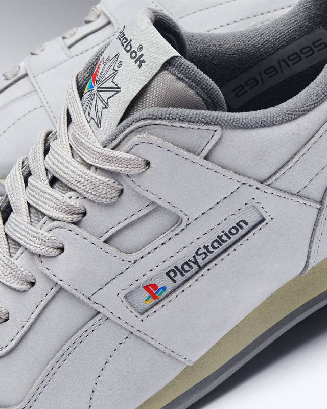 Вау: PlayStation заколлабилась с Reebok и выкатила новые кроссы к 3️⃣0️⃣-летию бренда. Обувь получилась очень стильной — с отсылками к самой первой консоли от PlayStation. Вау: PlayStation заколлабилась с Reebok и выкатила новые кроссы к 3️⃣0️⃣-летию бренда. Обувь получилась очень стильной — с отсылками к самой первой консоли от PlayStation.